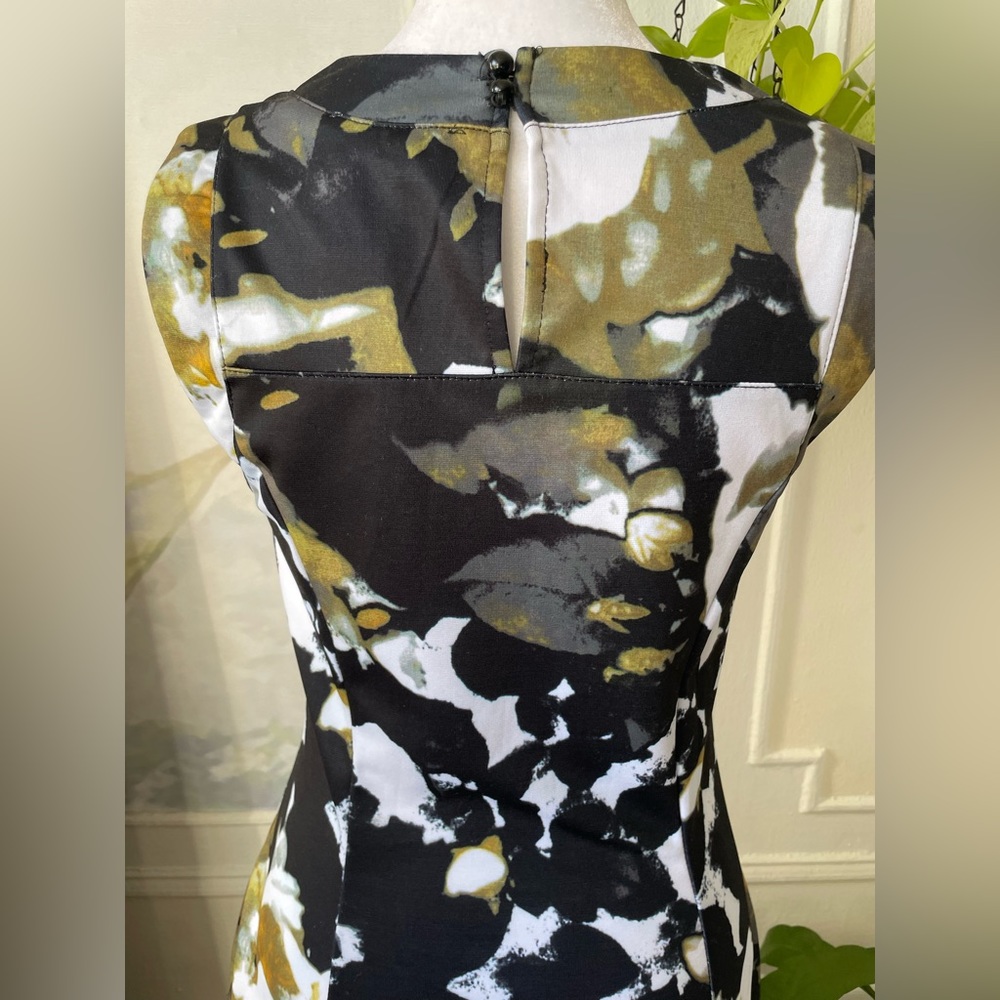 ZULEYKA RIVERA FLORAL MINI DRESS 🫦 - Picture 4 of 9